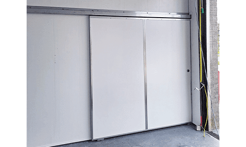 puerta corredera de acero inoxidable