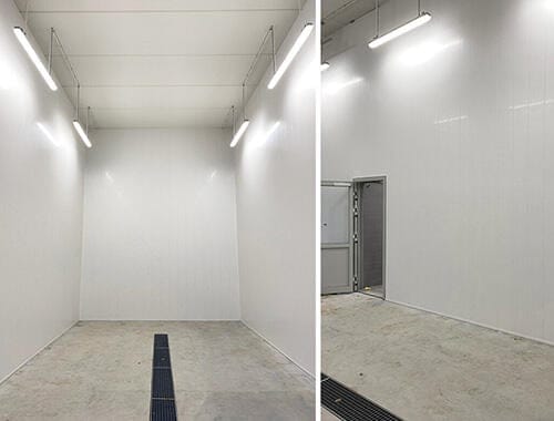 Paneles PVC Cleanpanel blancos para el revestimiento del puente de lavado de un concesionario Volvo en Nimega