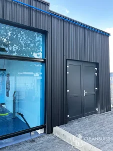 Mur du fond pour boites de lavage QCarwash