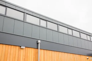 Nouveax fenetres et portes en PVC pour Truckwash Gieten, Pays-Bas