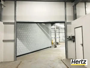 Renovation lavage de voitures dans aeroport Schiphol-Amsterdam, Pays-Bas