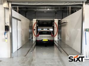 Renovation lavage de voitures dans aeroport Schiphol-Amsterdam, Pays-Bas