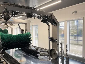 Revetement murs et plafond pour station-de-lavage Kleiboer